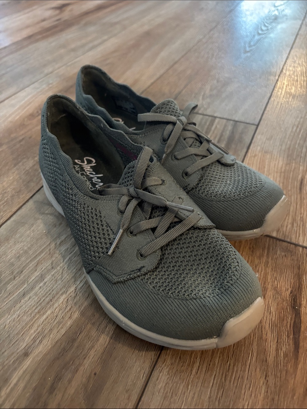 Sketchers Women’s Air-Cooled Memory Foam Slip-On Sneakers- Olive Green Size 7